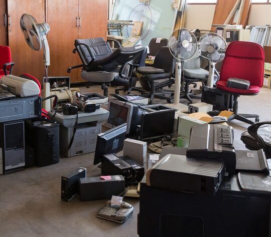 furniture-removal office-furniture-removal in dubai